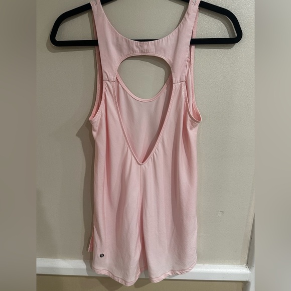 Lululemon sleeveless tank - Picture 2 of 4
